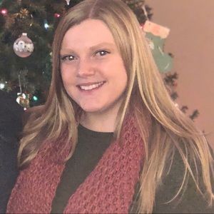 Meet your Posher, Kayla